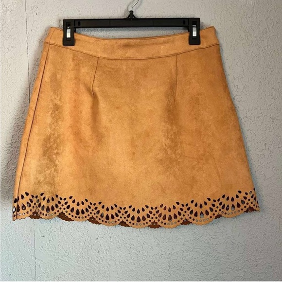 L Love Medium Skirt with Euler Cutout Details - Picture 1 of 6